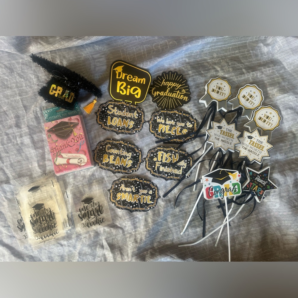 Graduation Party Photo Booth Props - Picture 2 of 7